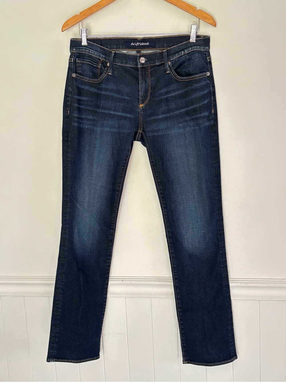 Driftwood Women’s Straight Leg Jeans Size 31 Classic Dark Wash *J1